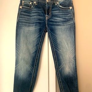 Miss Me Capri /Cropped 29 Jeans